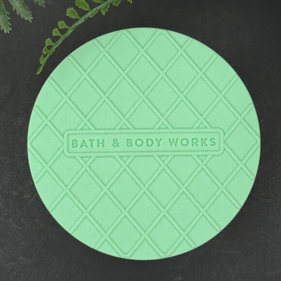 BBW Neapolitan Ice Cream Bath & Body Works 3 Wick Candle - Picture 8 of 10